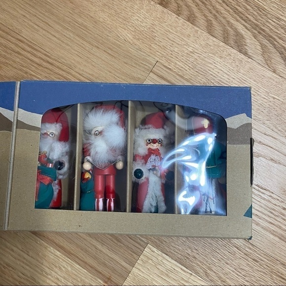 Nutcracker Village Set of 4 Miniature Nutcrackers Santa Christmas Holiday Decor - Picture 9 of 9